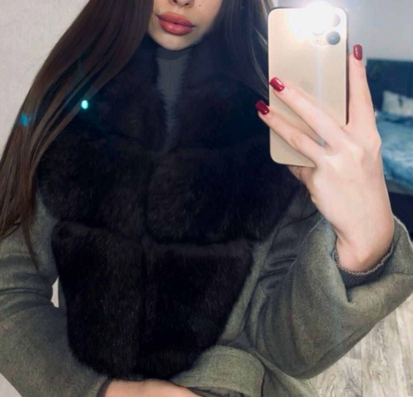 Пальто с мехом финского песца