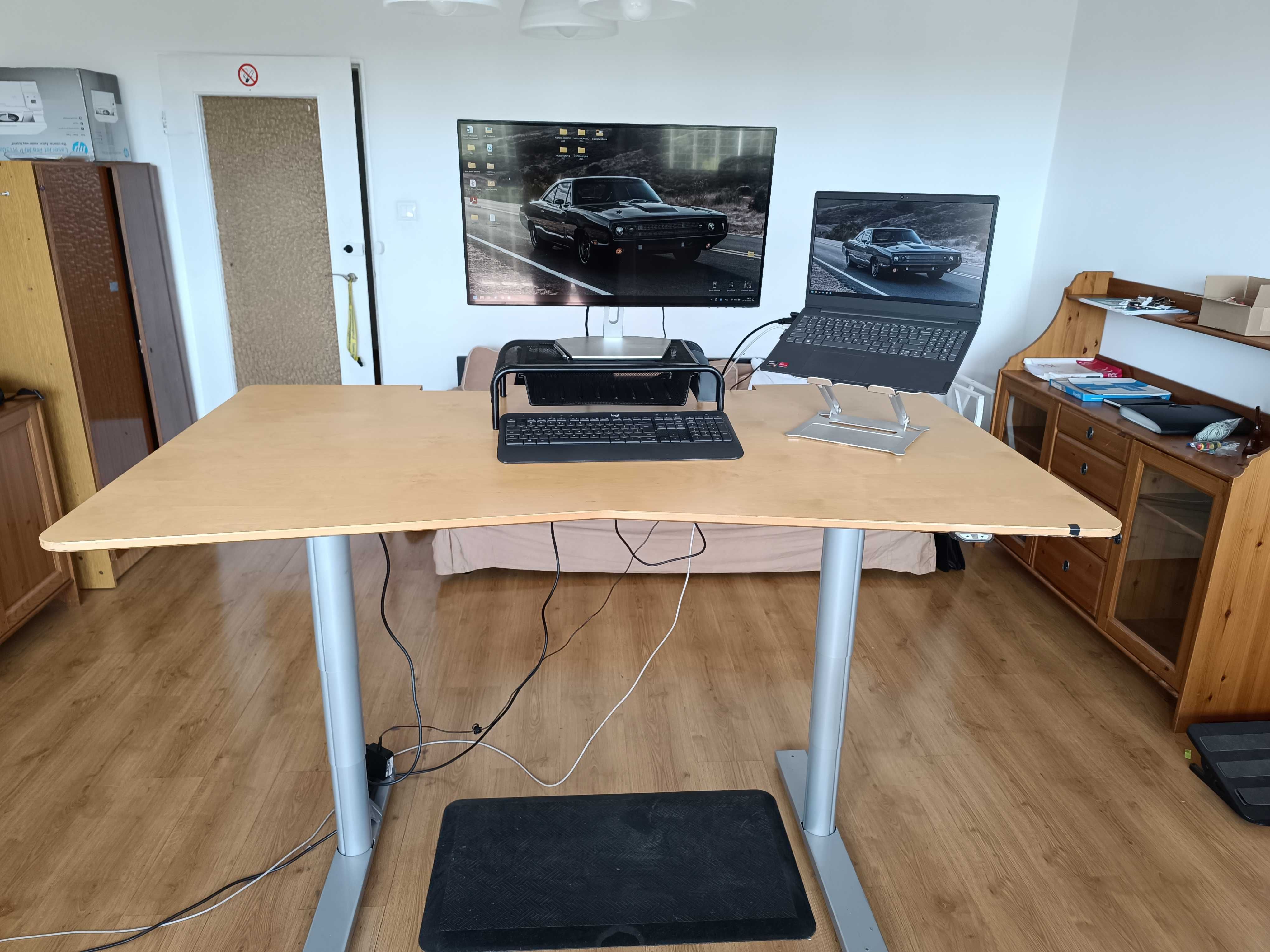 Biurko elektryczne regulowane Kinnarps 1,6m x 0,9m