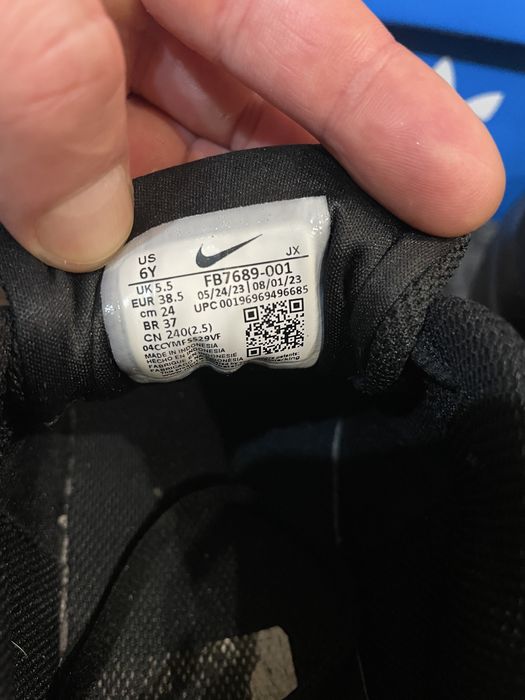 Кросівки Nike  Revolution 7 38,5(24см) оригінал