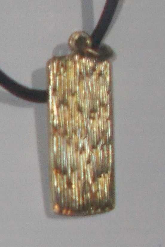 Wisiorek symbol Atlantów Amulet Ochronny srebrny metal