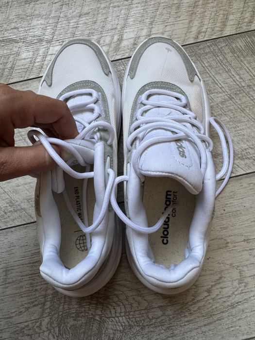 Adidas Ozelle ( 42 p ) 27.5 cm