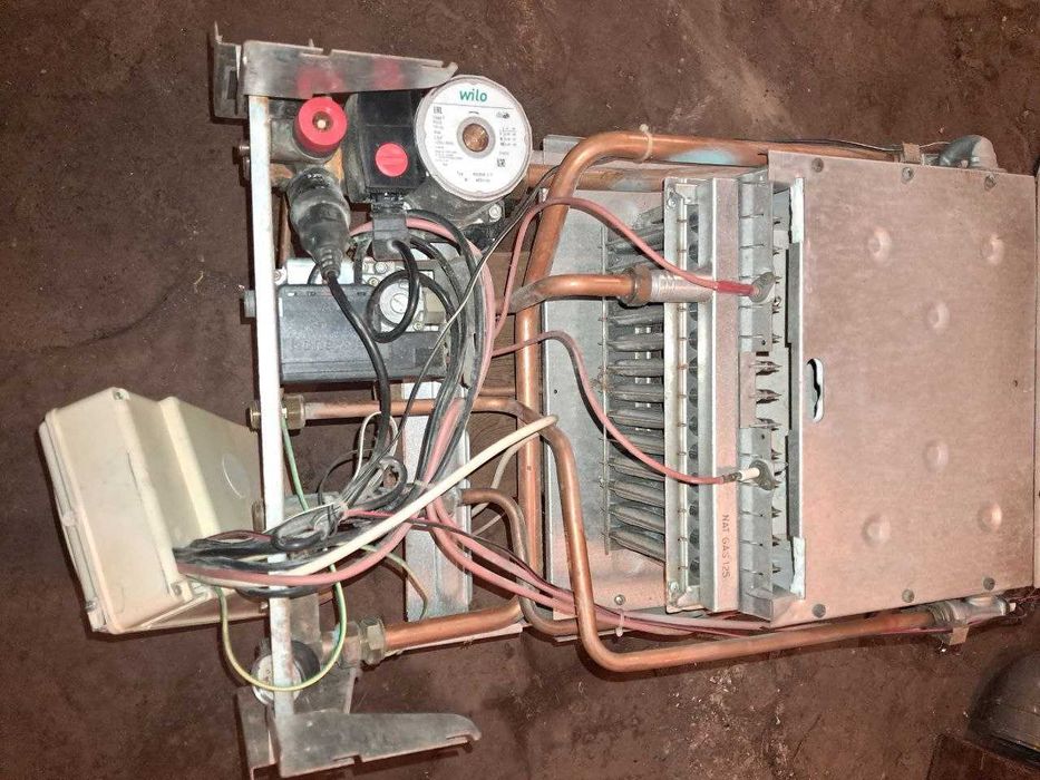 Продам двухконтурный газовый котёл Радиант 24 на детали.