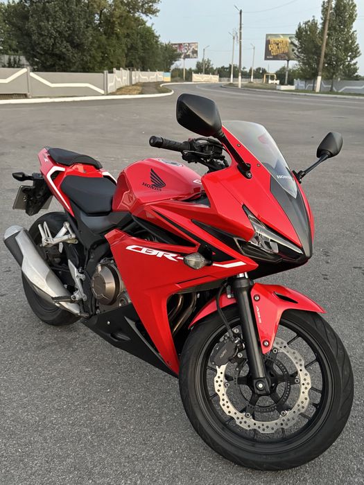 Продам Honda cbr 400r