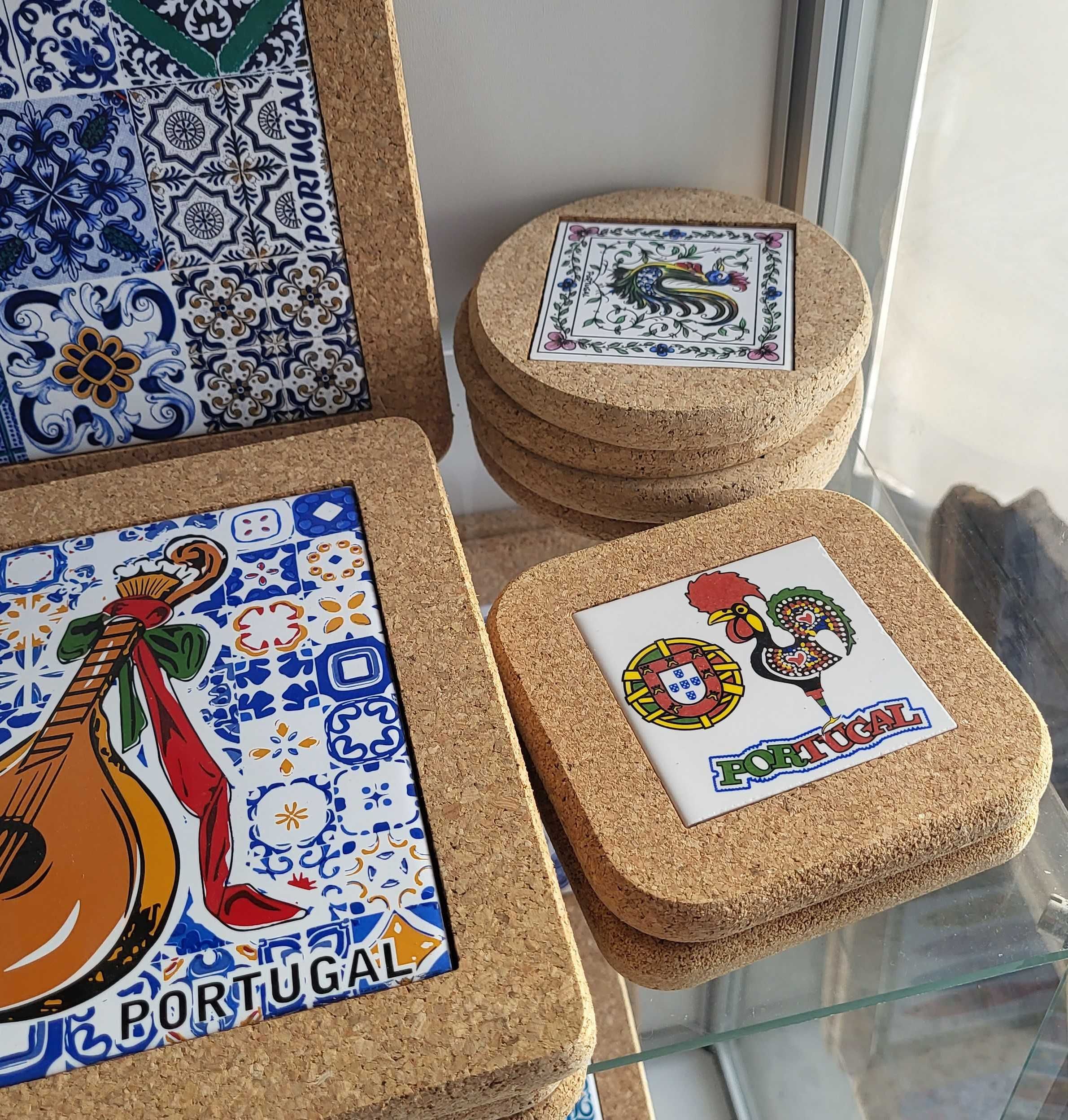 Bases de Cortiça com Azulejo, Bases de quentes e frios