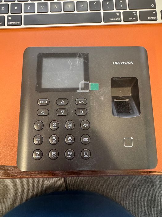 Rejestrator Czasu Pracy RCP Hikvision DS-K1A802AMF-B