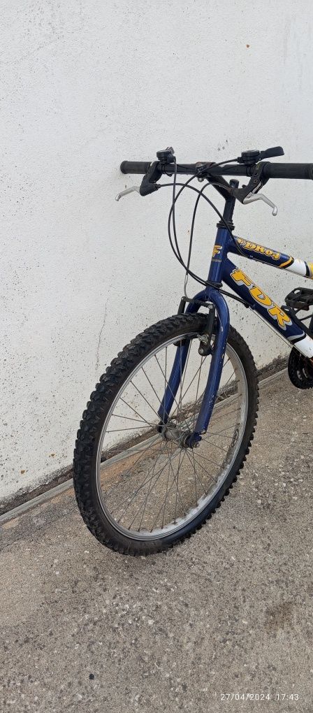 Bicicleta criança