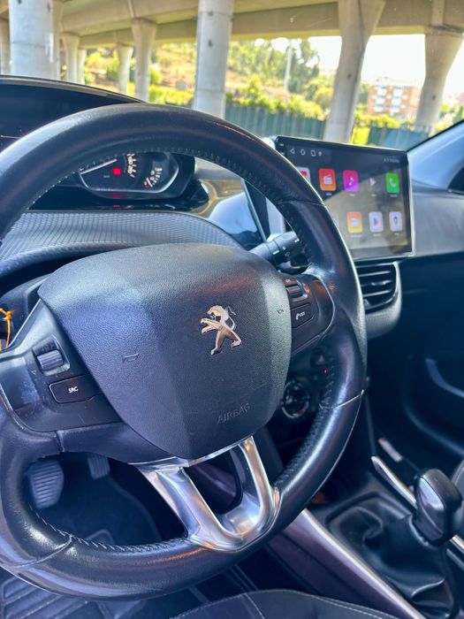 PEUGEOT 2008 puretch