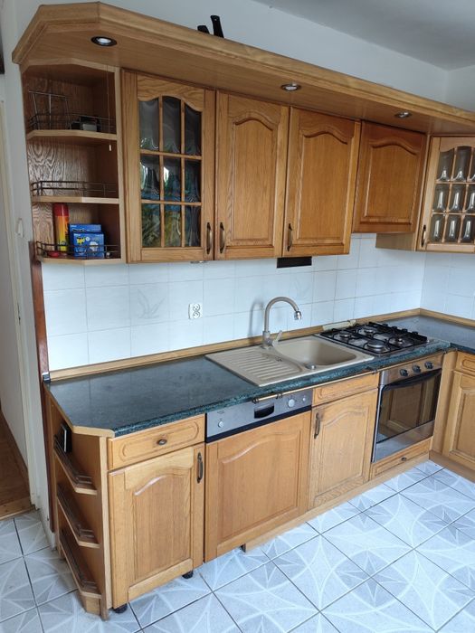 Drewniane meble kuchenne z AGD