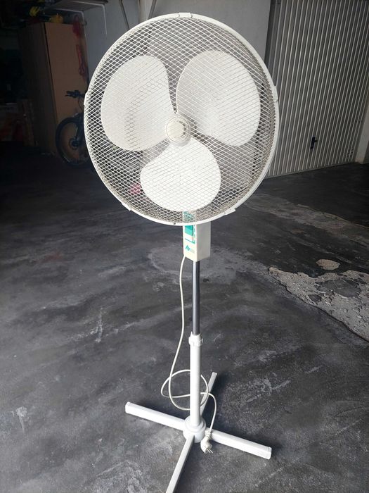 Ventilador de pé