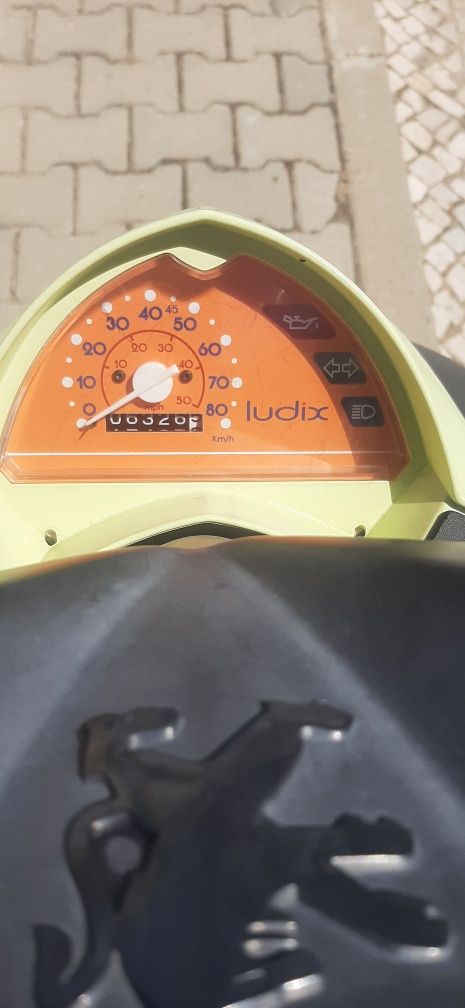 Peugeot ludix...
