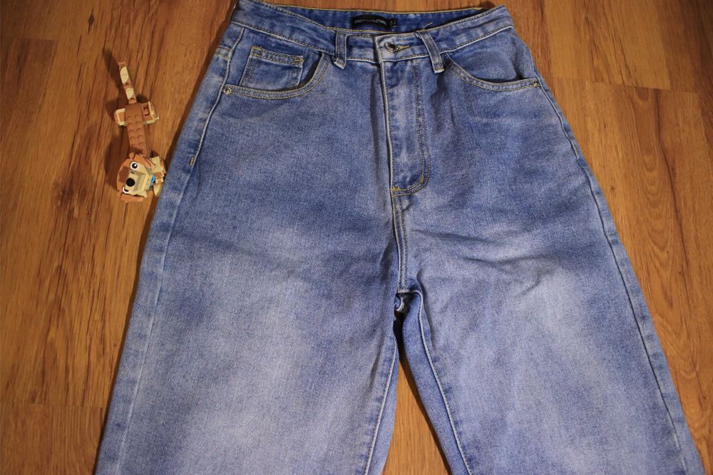 Spodnie Prettylittlething r. 36 damskie jeansowe nieb bawełniane