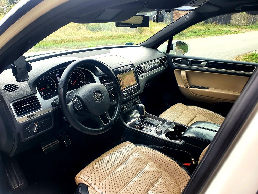 VW Touareg V8 4.2 tdi Full opcja