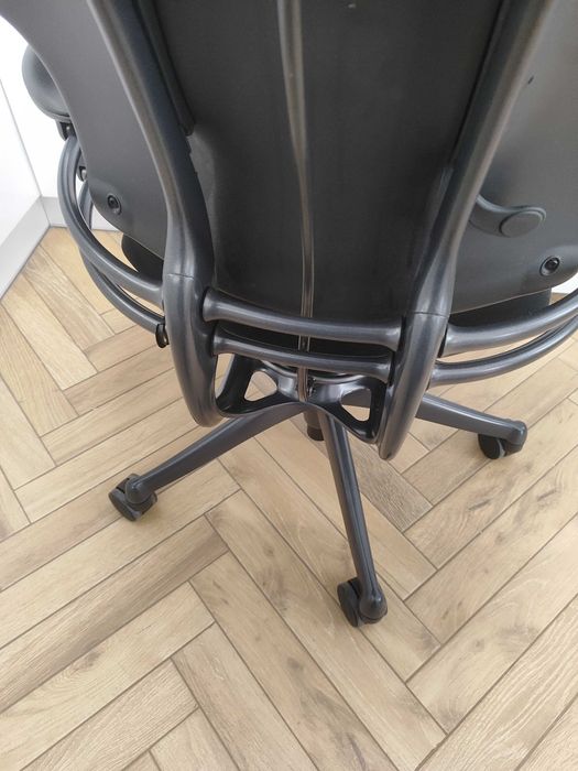 Humanscale Freedom z zagłówkiem fotel klasy premium nowy 7500zł