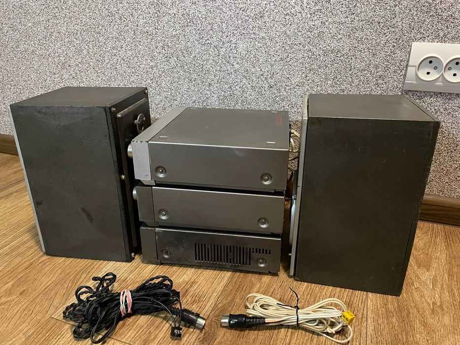 Аудіо система Ода-102-стерео Hi-Fi