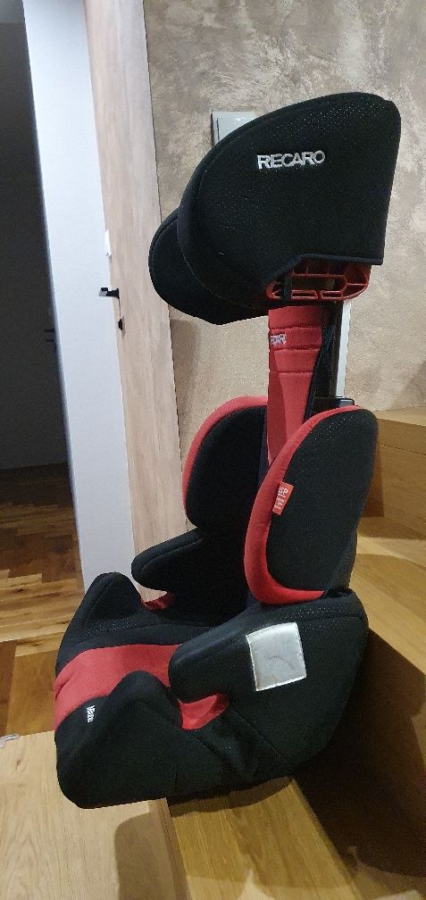 Fotelik RECARO 15-36 kg