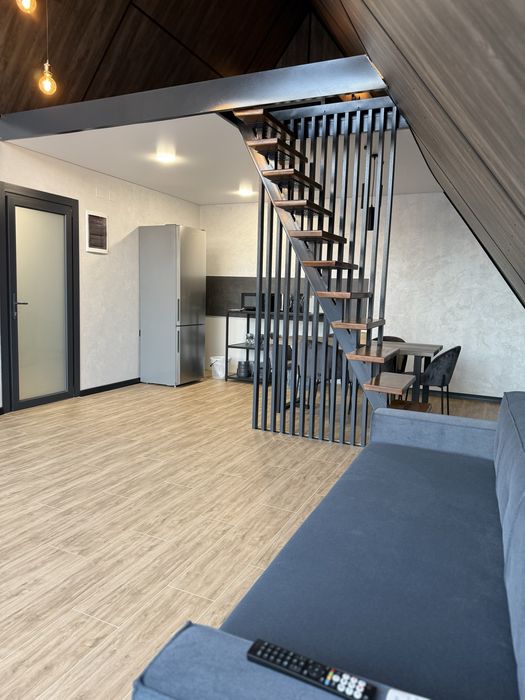 Оренда будинку з басейном та чаном, подобово, почасово