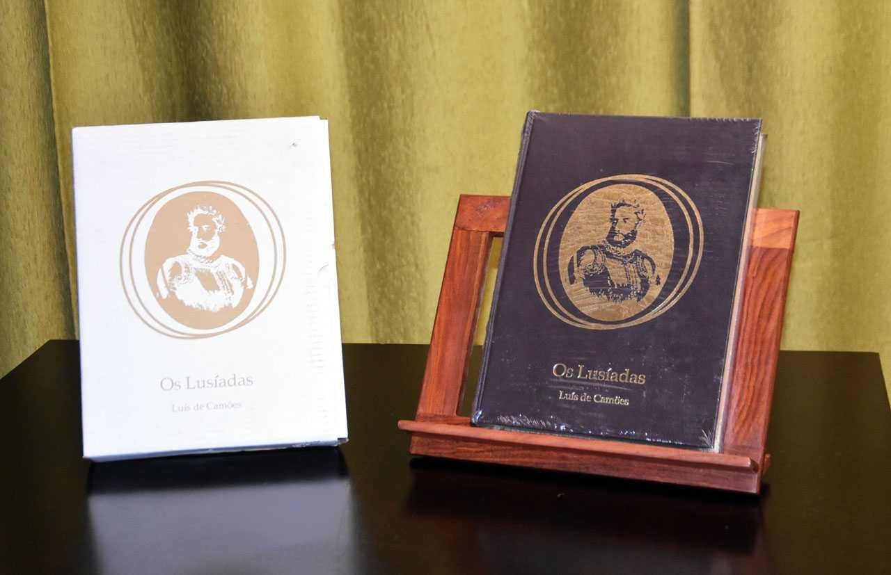 Lusíadas Luís de Camões Edição Luxo Comemorativa SELADO NOVO e Oferta