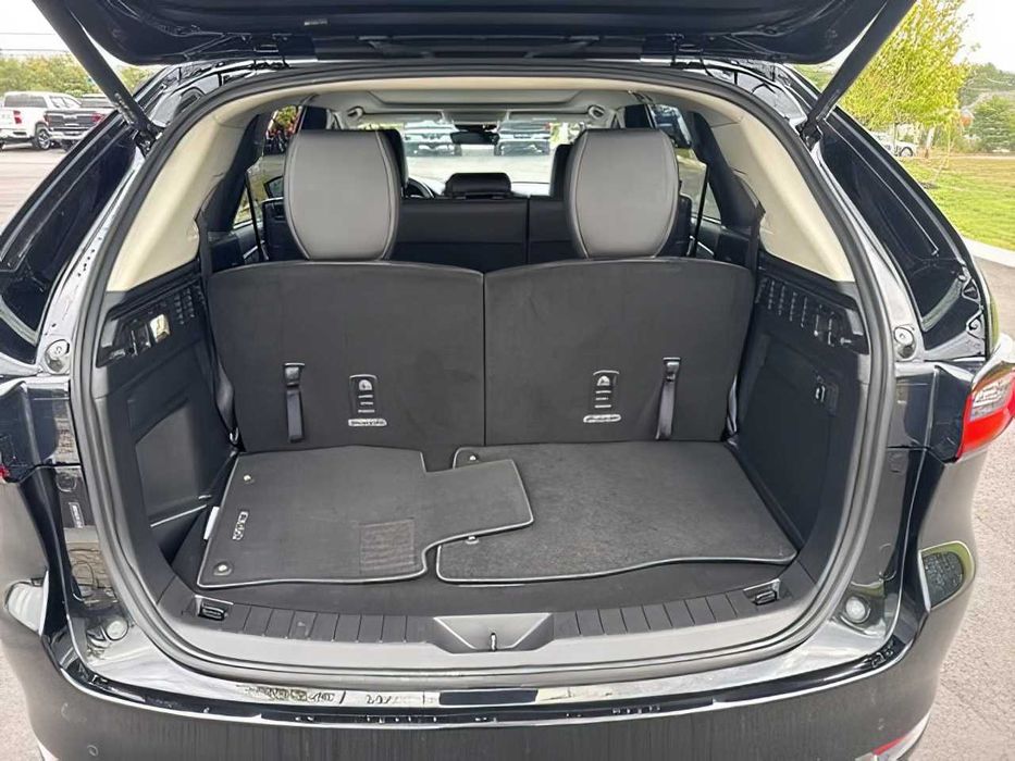 Mazda CX-90      2024