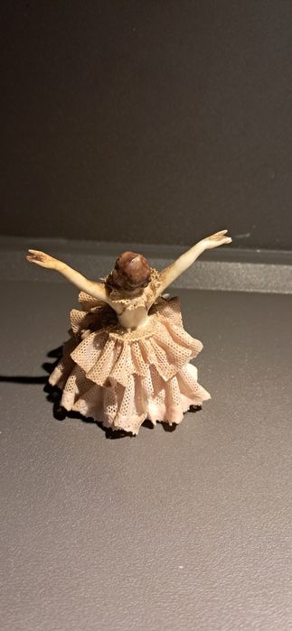 Bailarina em Porcelana
