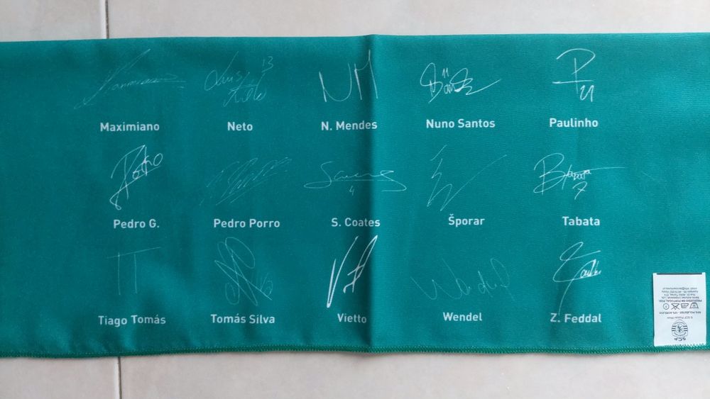 Cachecol com equipa dporting campeá 2021