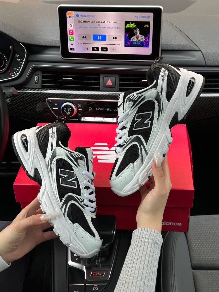 Жіночі кросівки нью беланс New Balance 530 Black White Premium [36-41]