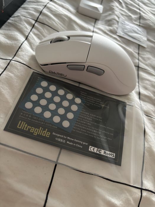 DAREU A950 WING 35g+ Ultraglide ICE+ Steelseries QCK Performance Speed