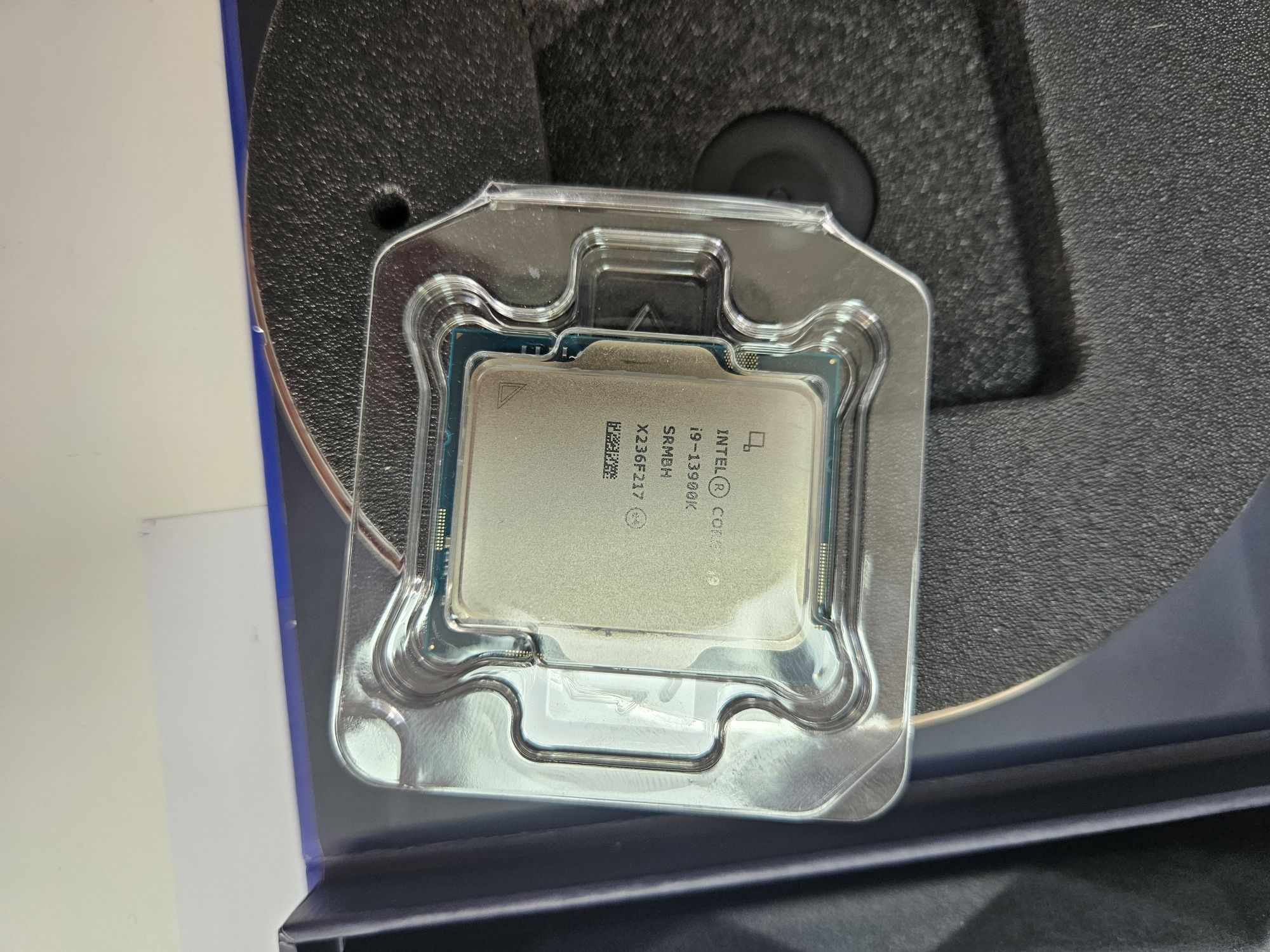 Intel Core i9-13900K 24-Core 2.2GHz c/Turbo 5.8GHz 36MB Cache Skt1700