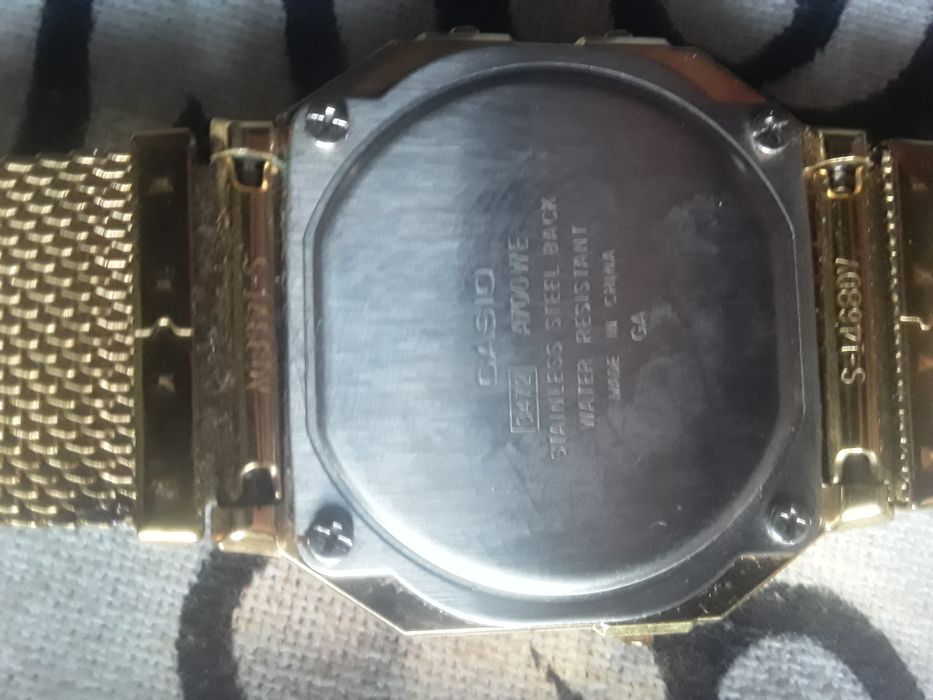 Relogio casio dourado