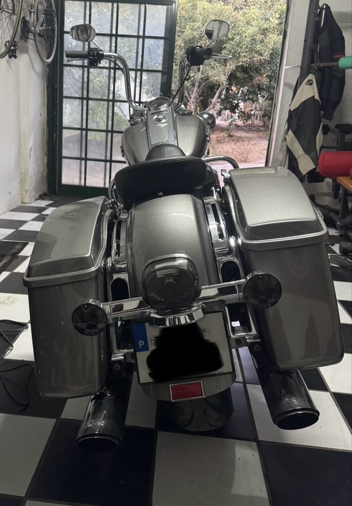 Harley Davidson roadking 103 Road King 2016