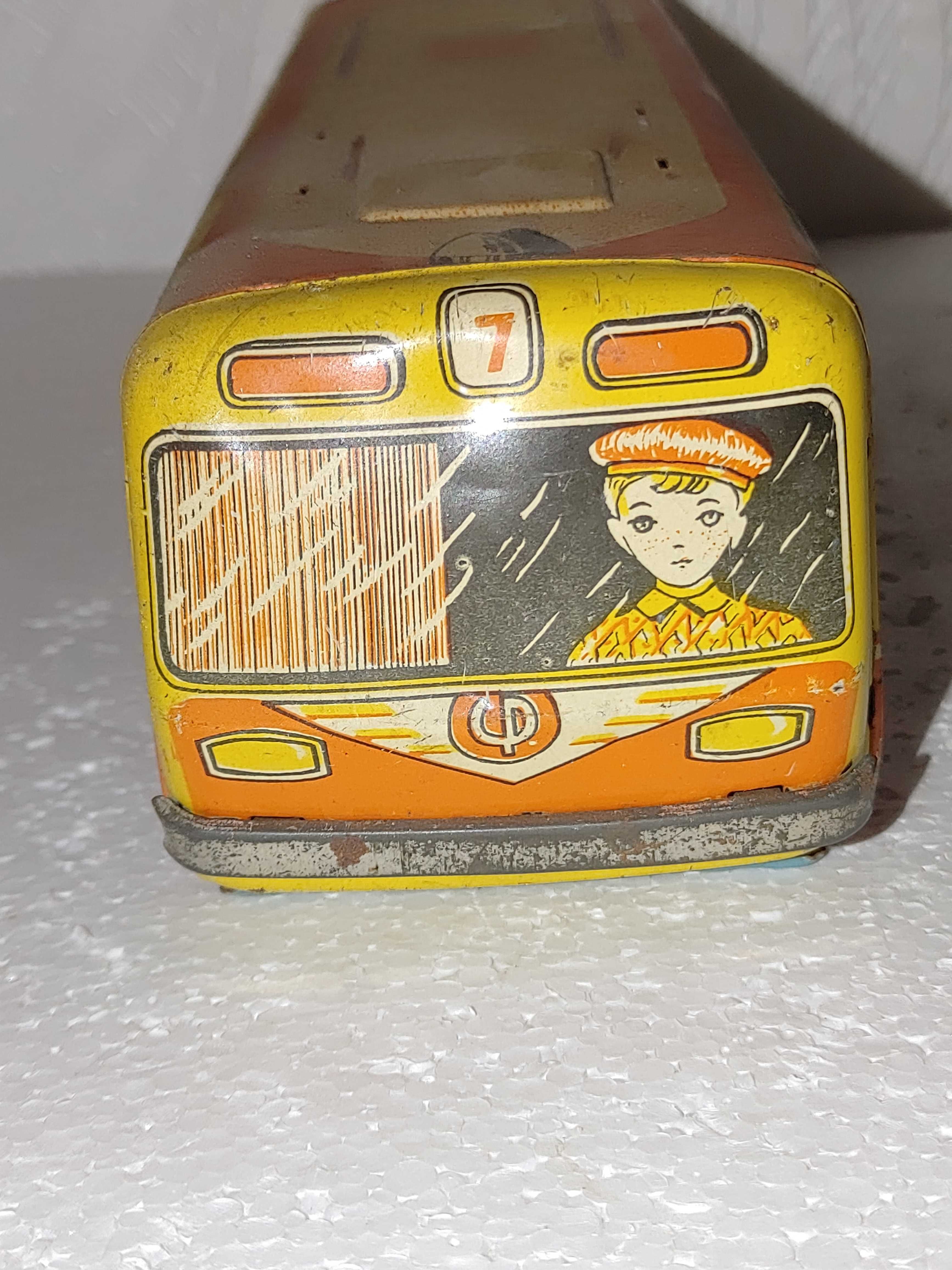 Троллейбус Уралец винтажная железная игрушка из СССР