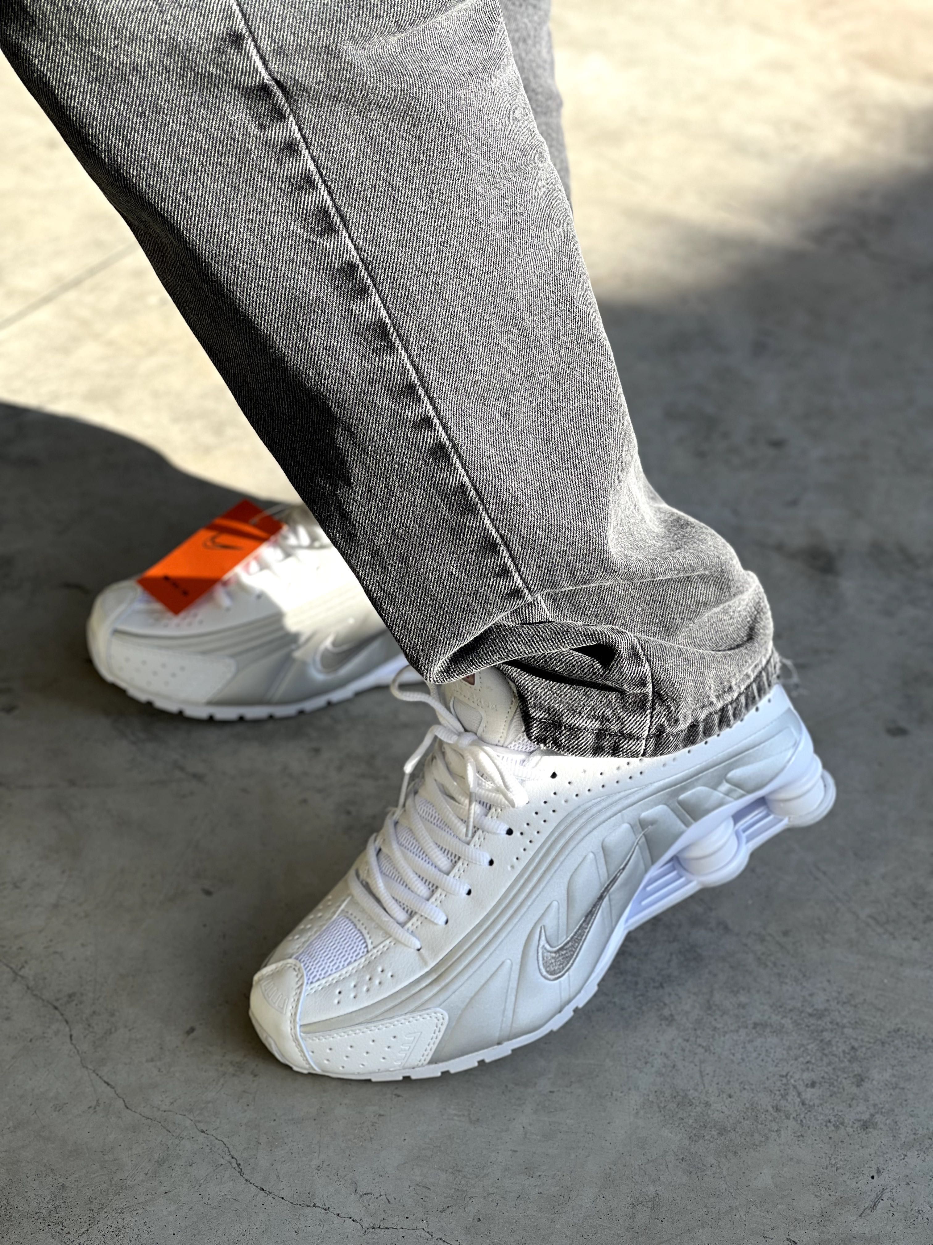 Мужские кроссовки Nike Shox r4 white. Размеры 41-45
