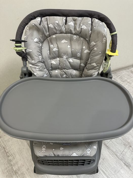 Стільчик Chicco Polly