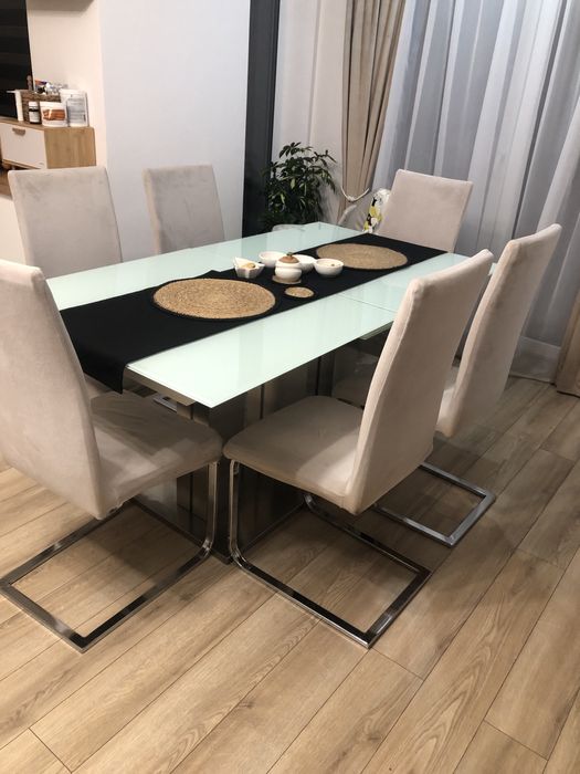 Stół szklany do jadani