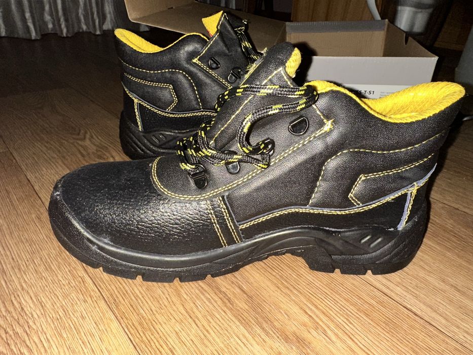 Рабочая обувь Rais