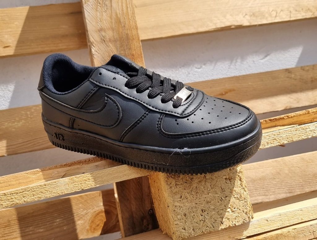 Sapatilhas Nike Air Force tamanho 39 /caixa