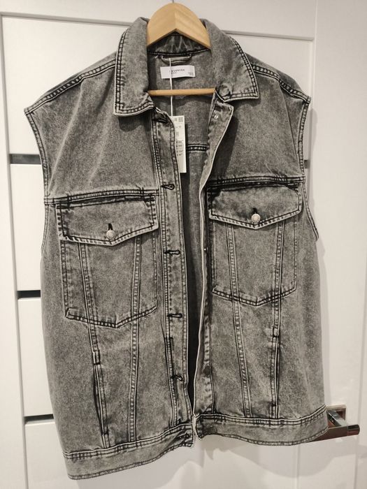 Nowa kamizelka dżinsowa Reserved