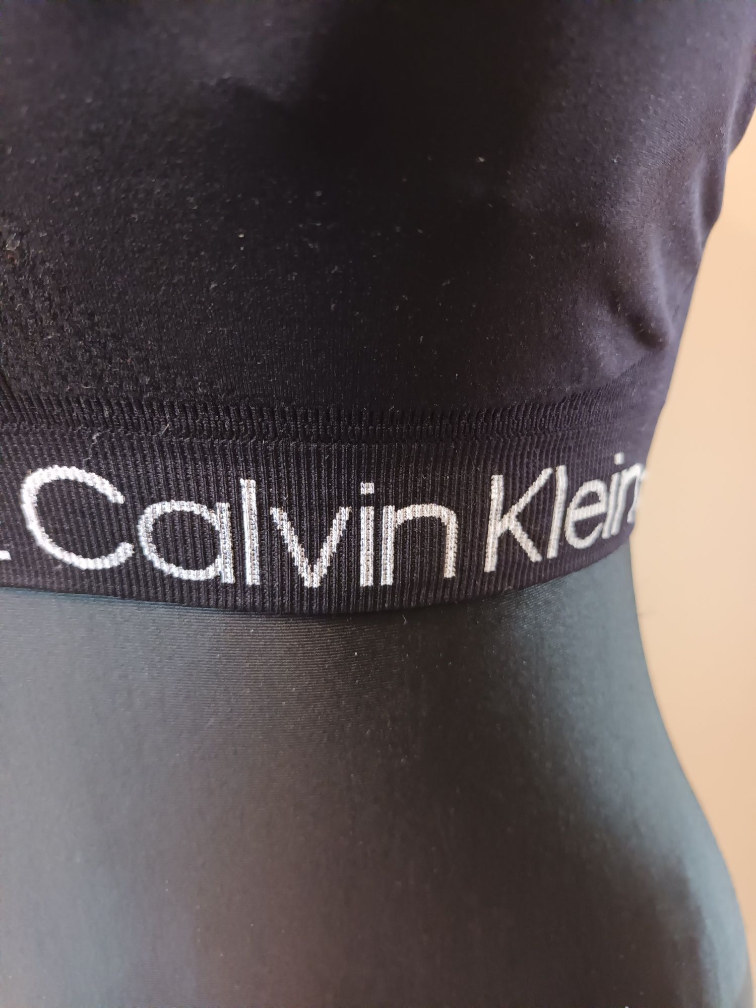 Biustonosz sportowy  Calvin Klein  Roz. L
