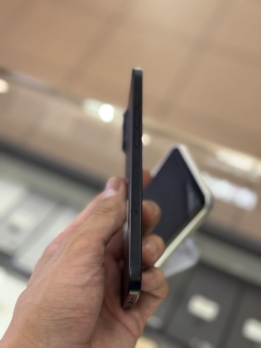 iPhone 16 Plus 128Gb Black Neverlock / акб 100% / опис