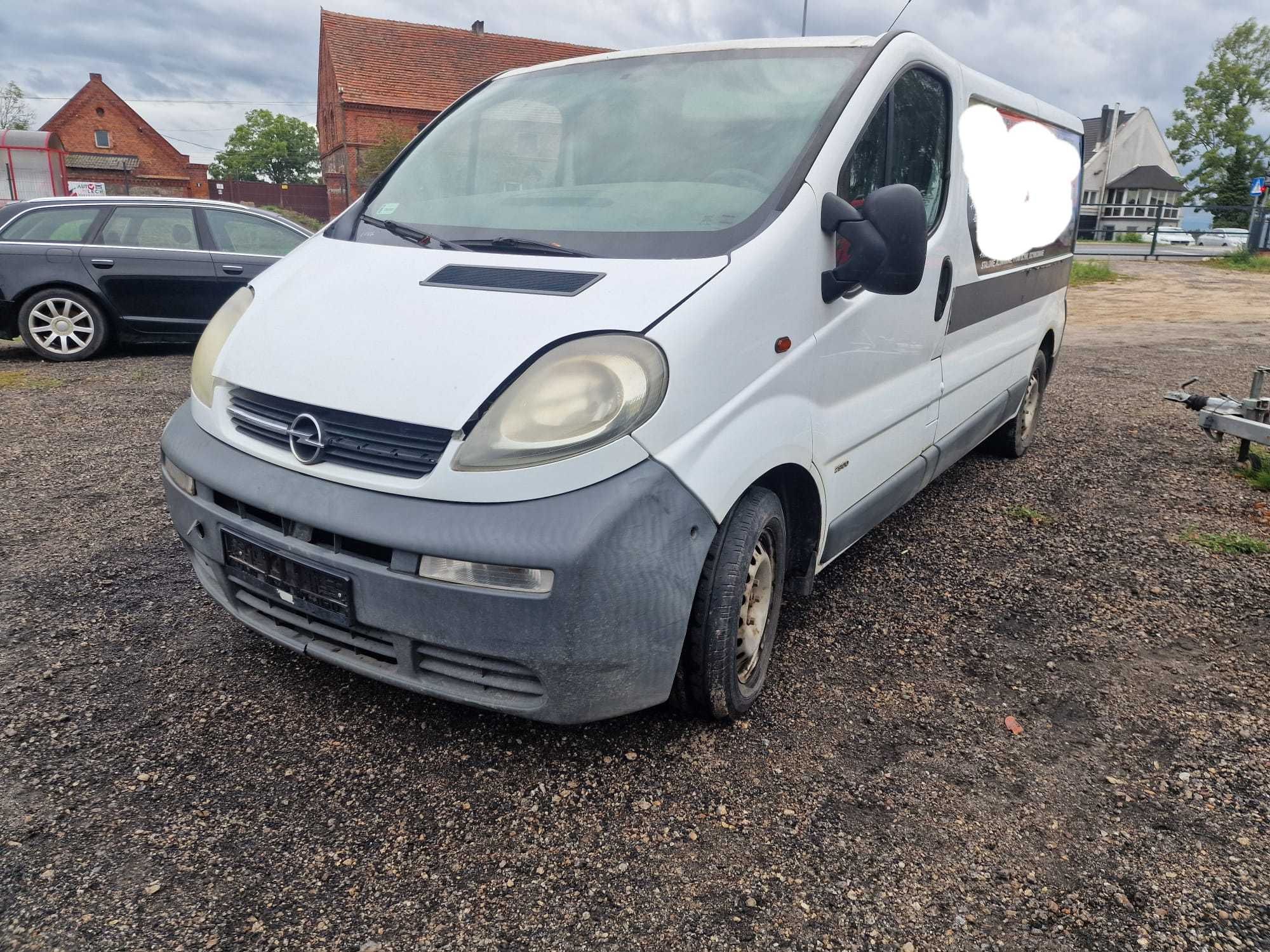 błotnik przód przedni opel vivaro II  1.9dci  lak l474