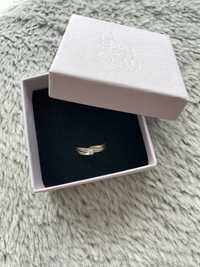 Złoty pierscionek 14k 585 z brylantem zaręczynowy prezent