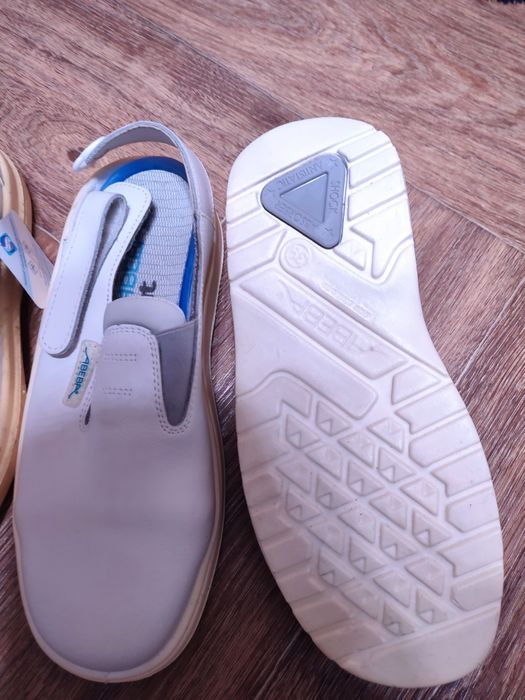 Професійні черевики 39р