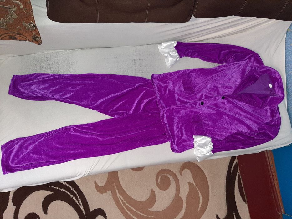 Карнавальный  велюровый костюм Пират,размер 48