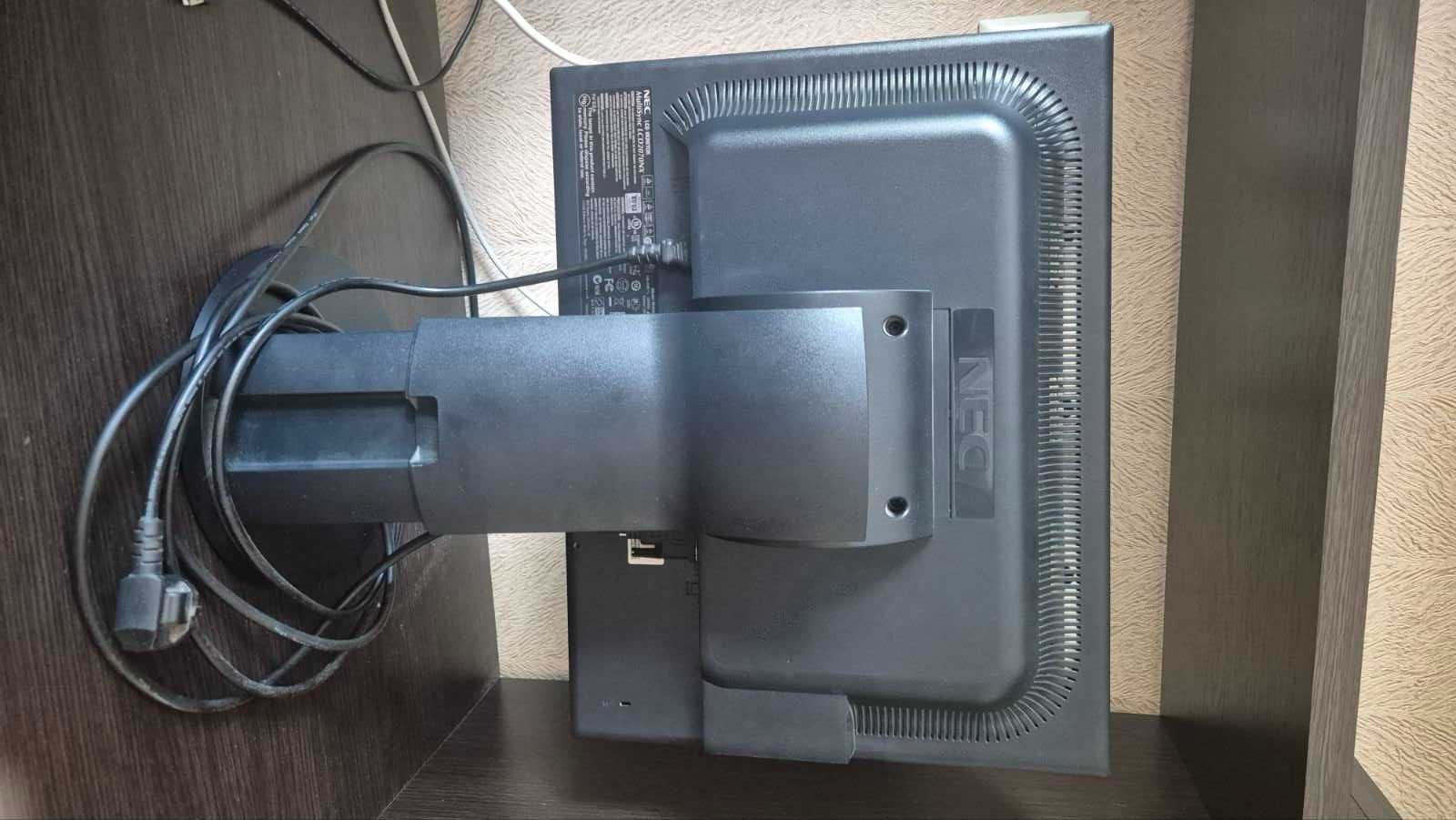 Монітор NEC MultiSync LCD2070NX