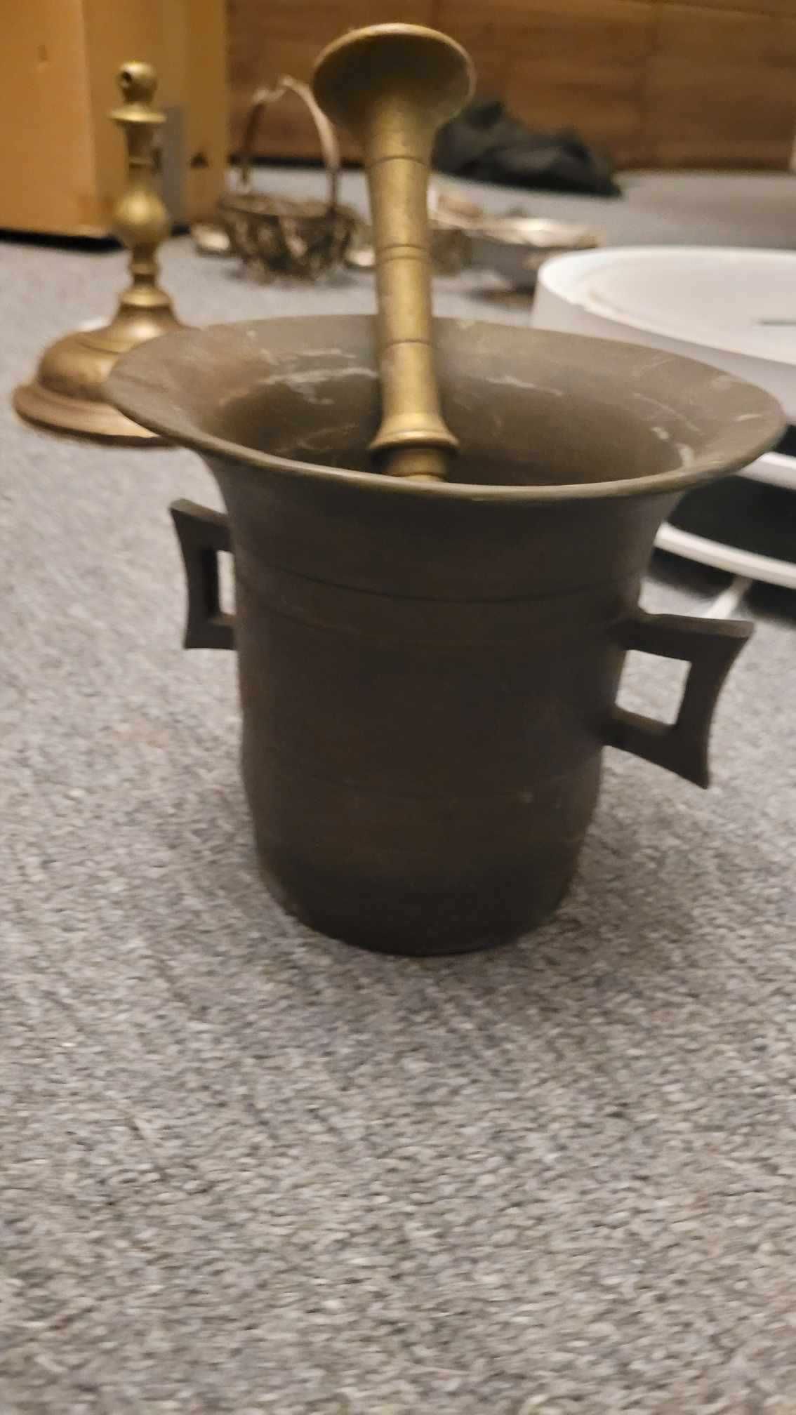 stary duży moździerz mosiężny z mosiądzu mosiądz 2,2kg waga