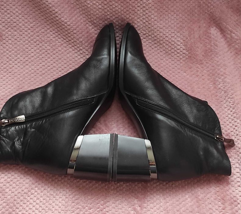 Черевики Attico з натуральної м'якої шкіри на стійкому каблуку