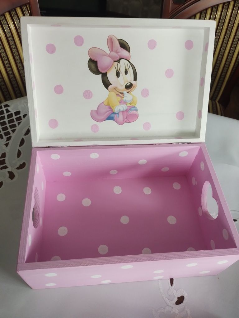 Kuferek wspomnień decoupage dla dziewczynki Myszka Minnie