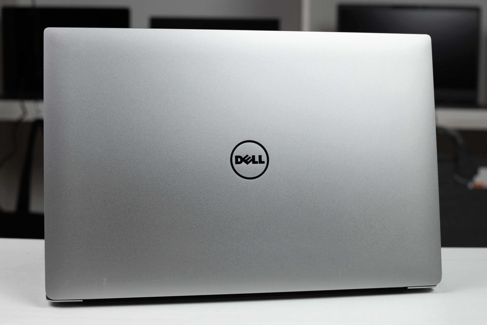 Dell Precision 5520 i7-6820HQ 32RAM 256SSD M1200 FHD IPS 15.6”