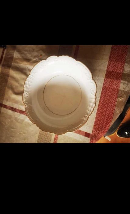 conjunto de loiça  antigo da vista alegre 40 pratos bordo dourado