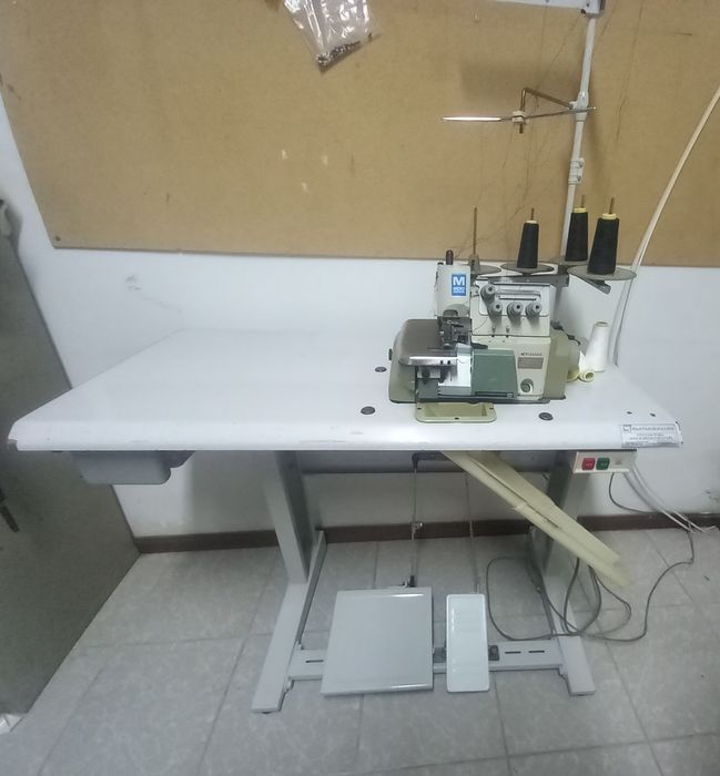 Maquina de corte e cose