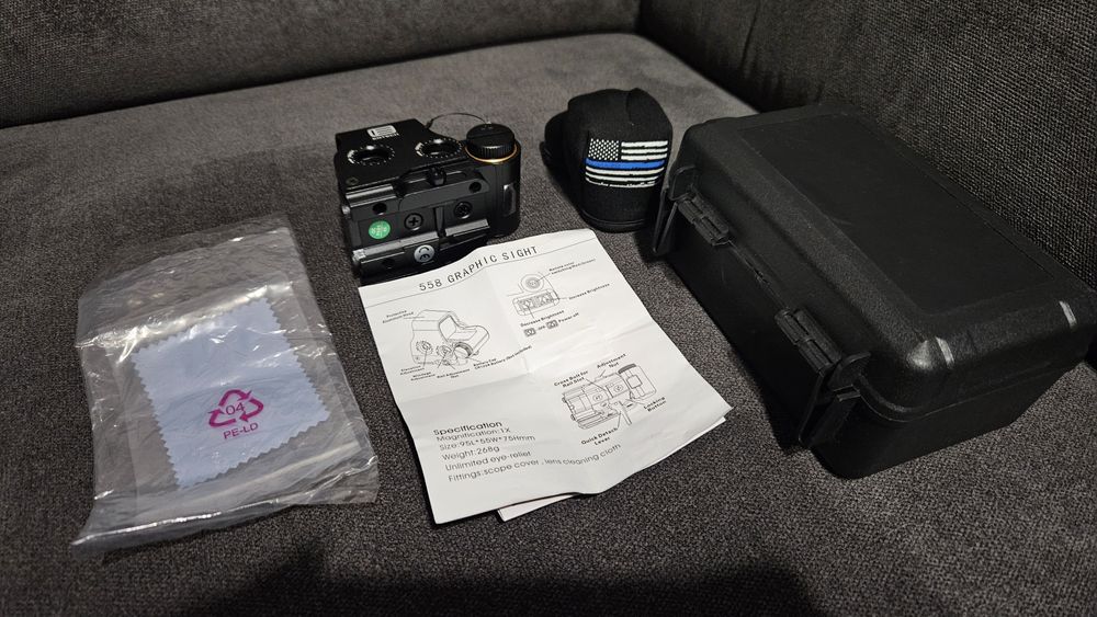 Celownik holograficzny Eotech 553 - Replika